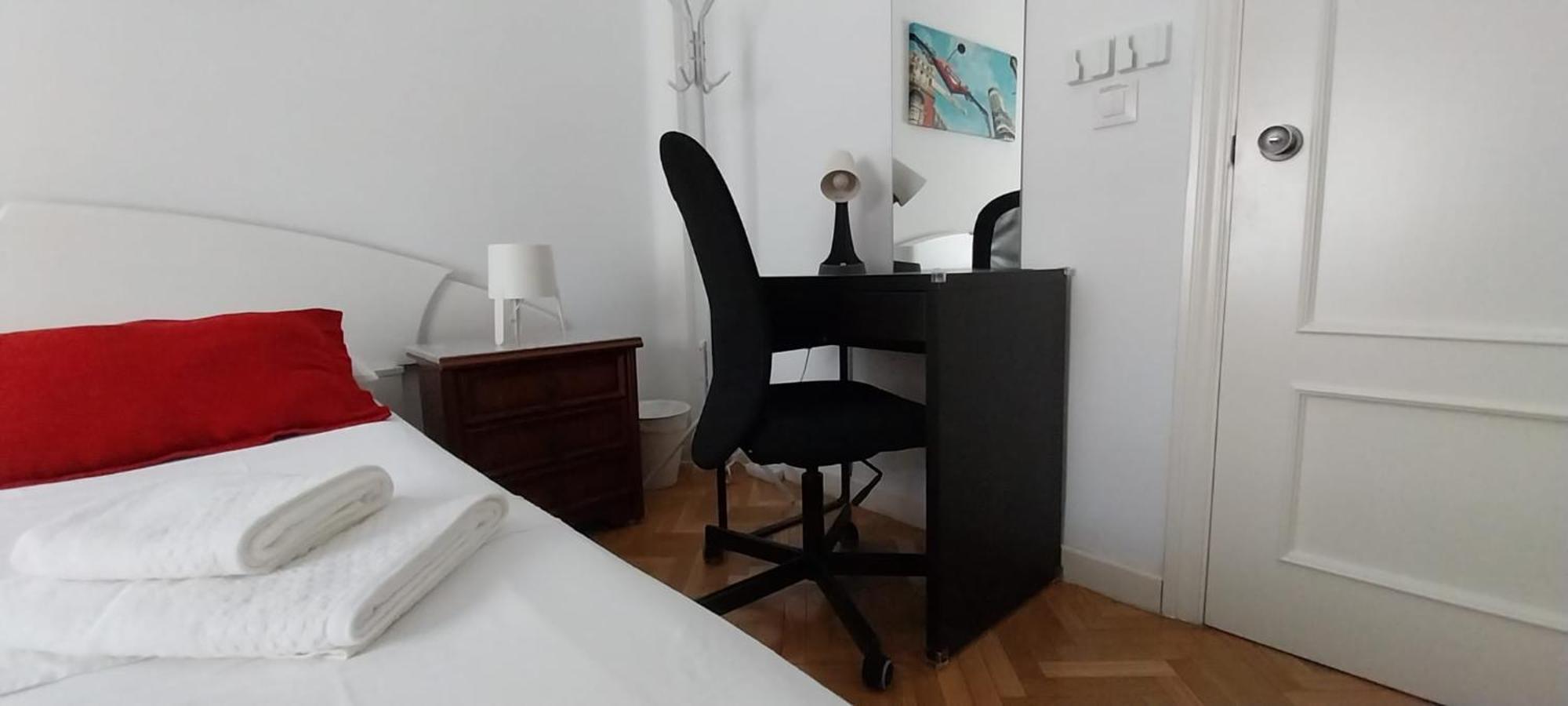 Madrid Center Room Private 7 Minutes Or 4 Metro Stops 외부 사진